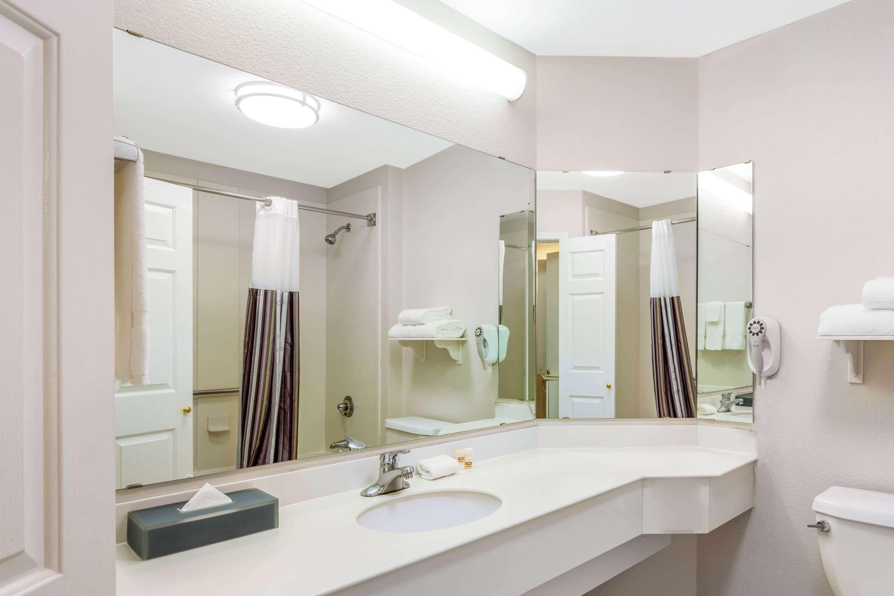 La Quinta By Wyndham Fremont / Silicon Valley Exterior photo