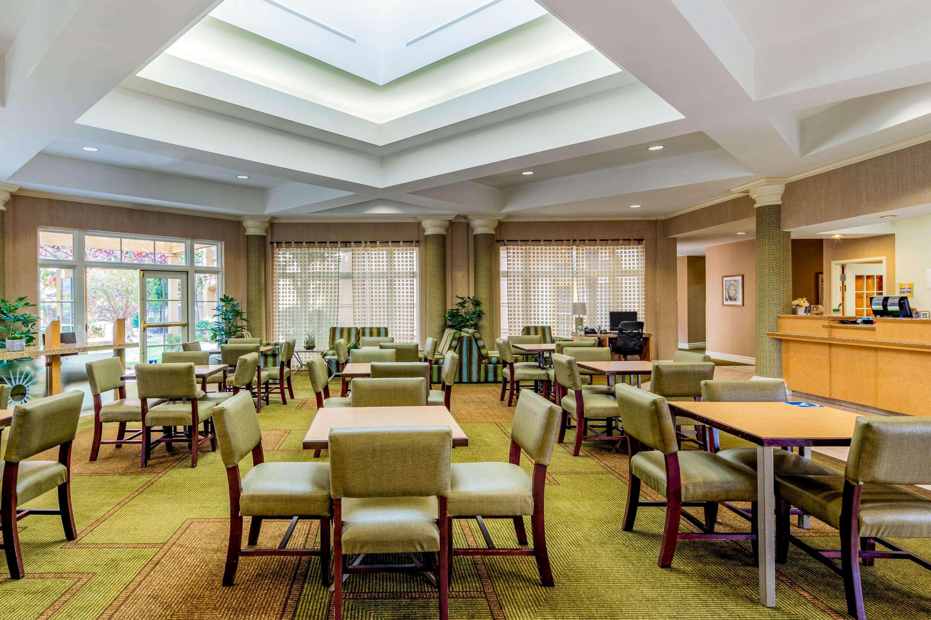 La Quinta By Wyndham Fremont / Silicon Valley Exterior photo